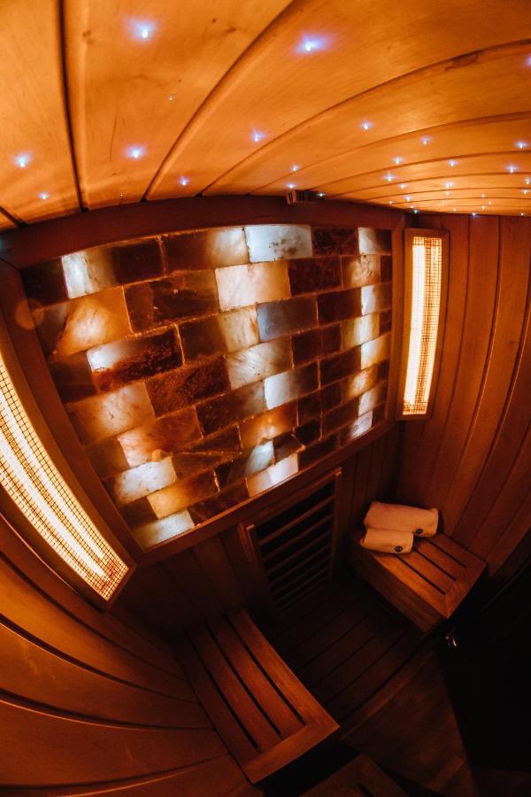 Hotel Glory Nagyvárad Kültér fotó