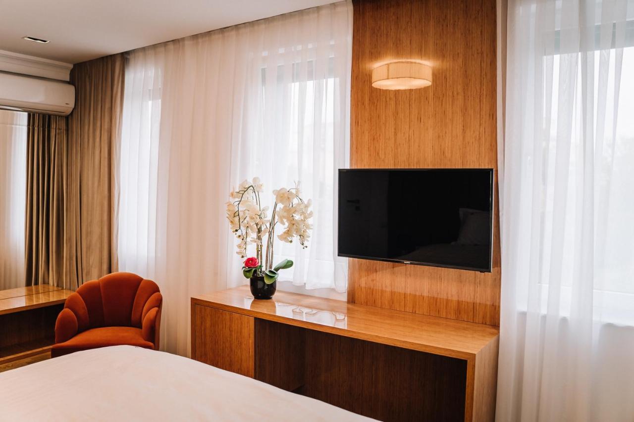 Hotel Glory Nagyvárad Kültér fotó