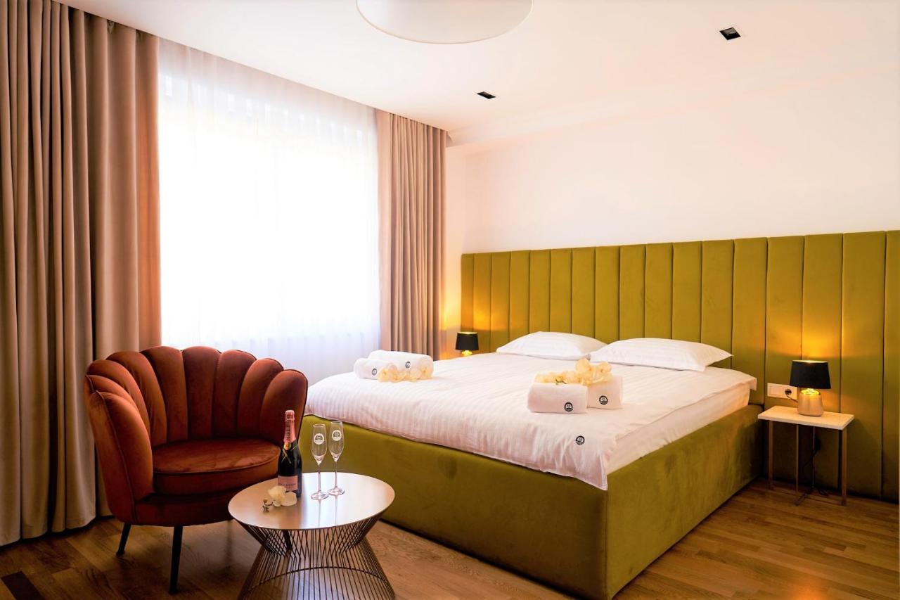 Hotel Glory Nagyvárad Kültér fotó