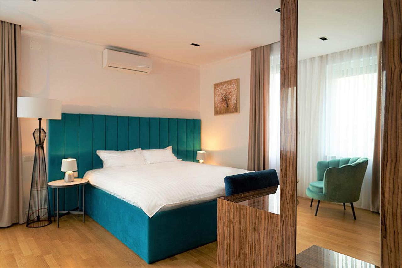Hotel Glory Nagyvárad Kültér fotó