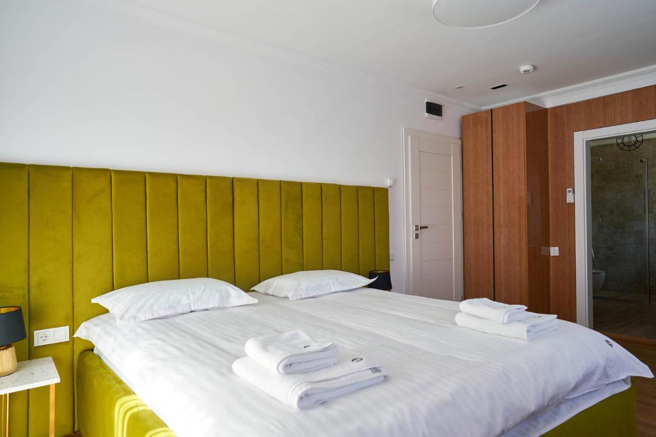 Hotel Glory Nagyvárad Kültér fotó