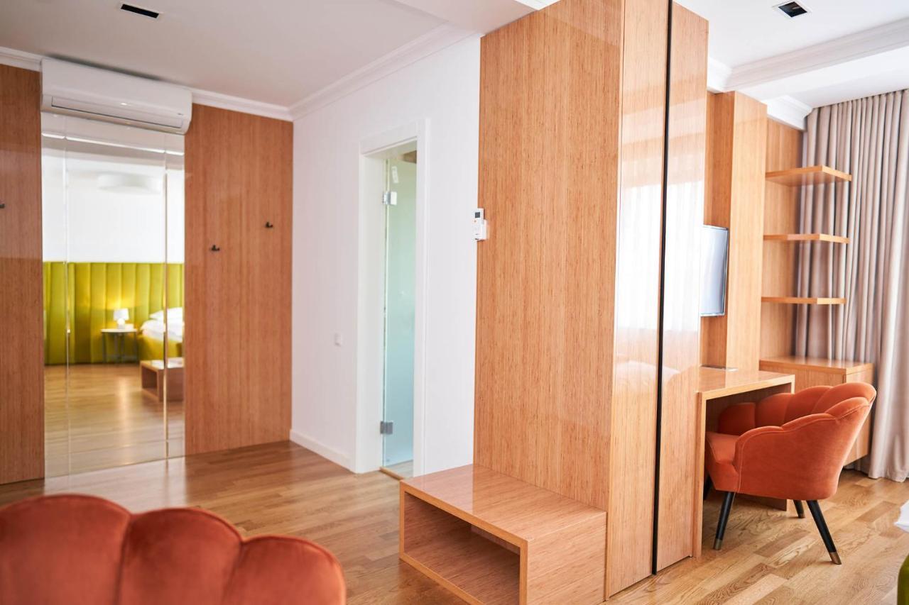 Hotel Glory Nagyvárad Kültér fotó