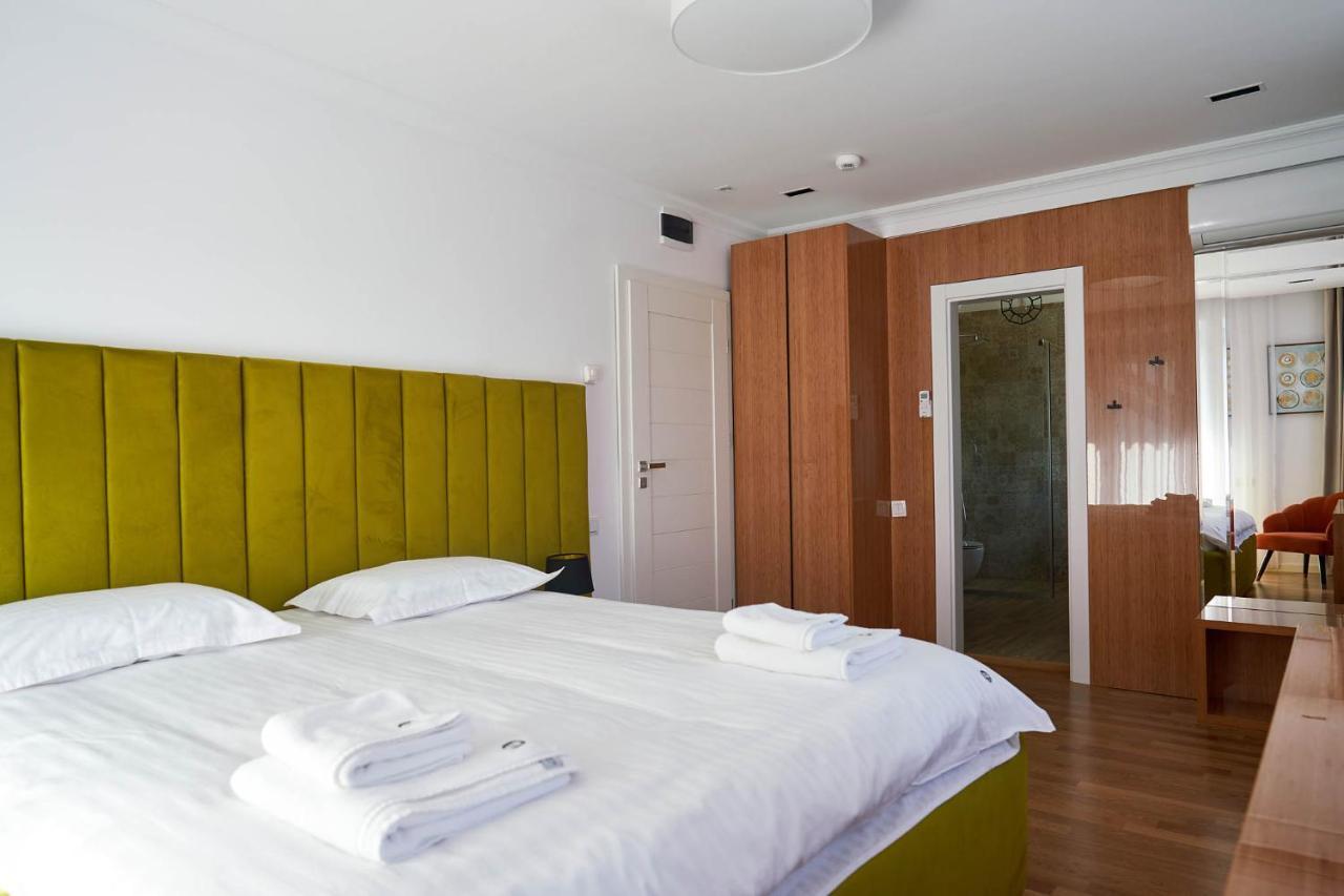 Hotel Glory Nagyvárad Kültér fotó