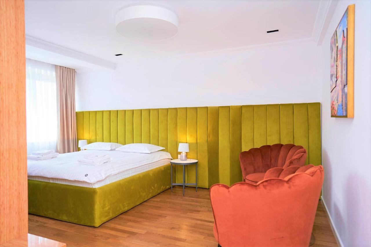 Hotel Glory Nagyvárad Kültér fotó